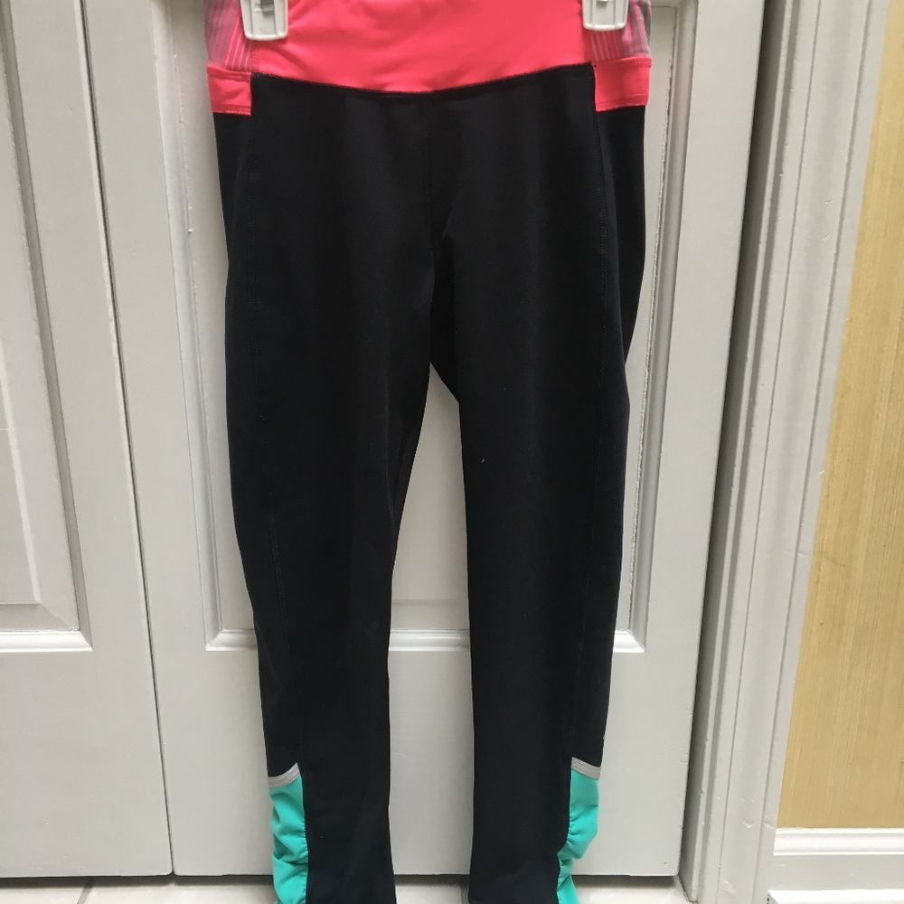 Ivivva Size 10 Black Leggings with Teal on Side